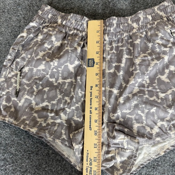 Vuori Dash 2.0 Shorts Womens Medium Gray Geometric Athletic Running Stretch Gym - Picture 6 of 11